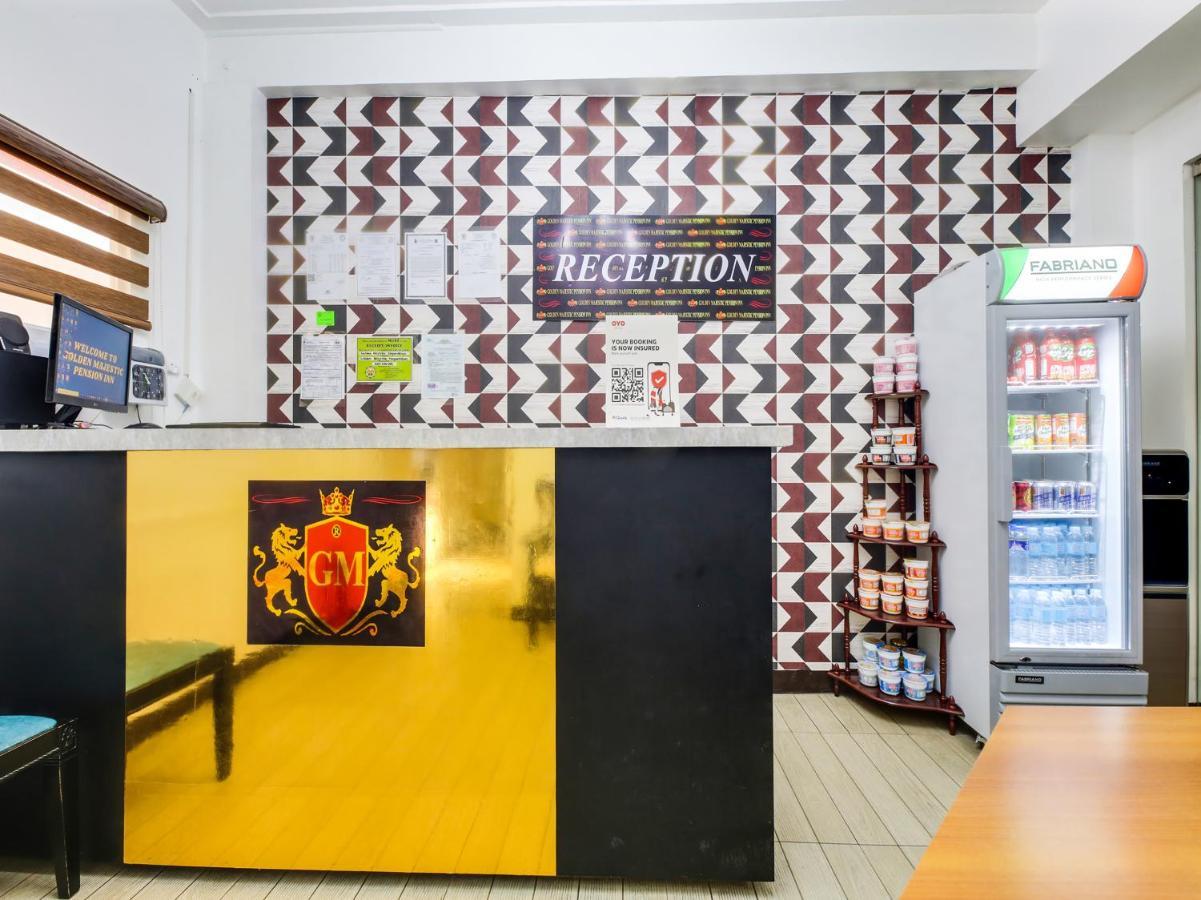 Oyo 895 Golden Majestic Pension Inn Манила Экстерьер фото